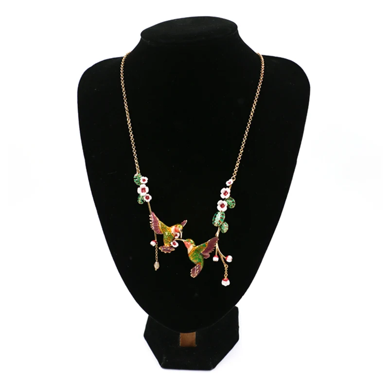 Double Hummingbirds Necklace With Weigela Hortensis