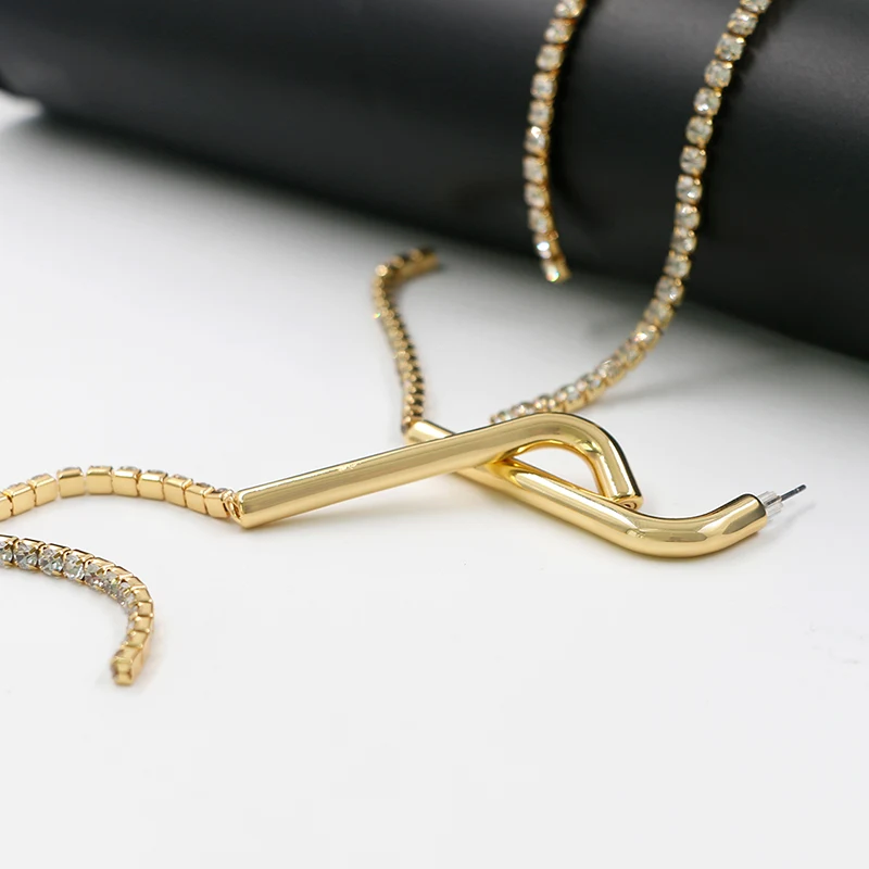 Meta Rhinestone Tassels örhängen